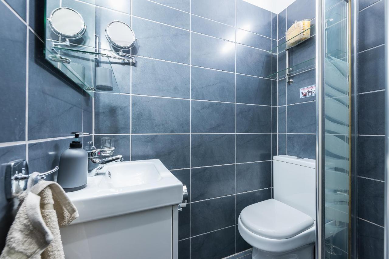Amazing Apartment Pallini - Near Airport & Metro Zewnętrze zdjęcie